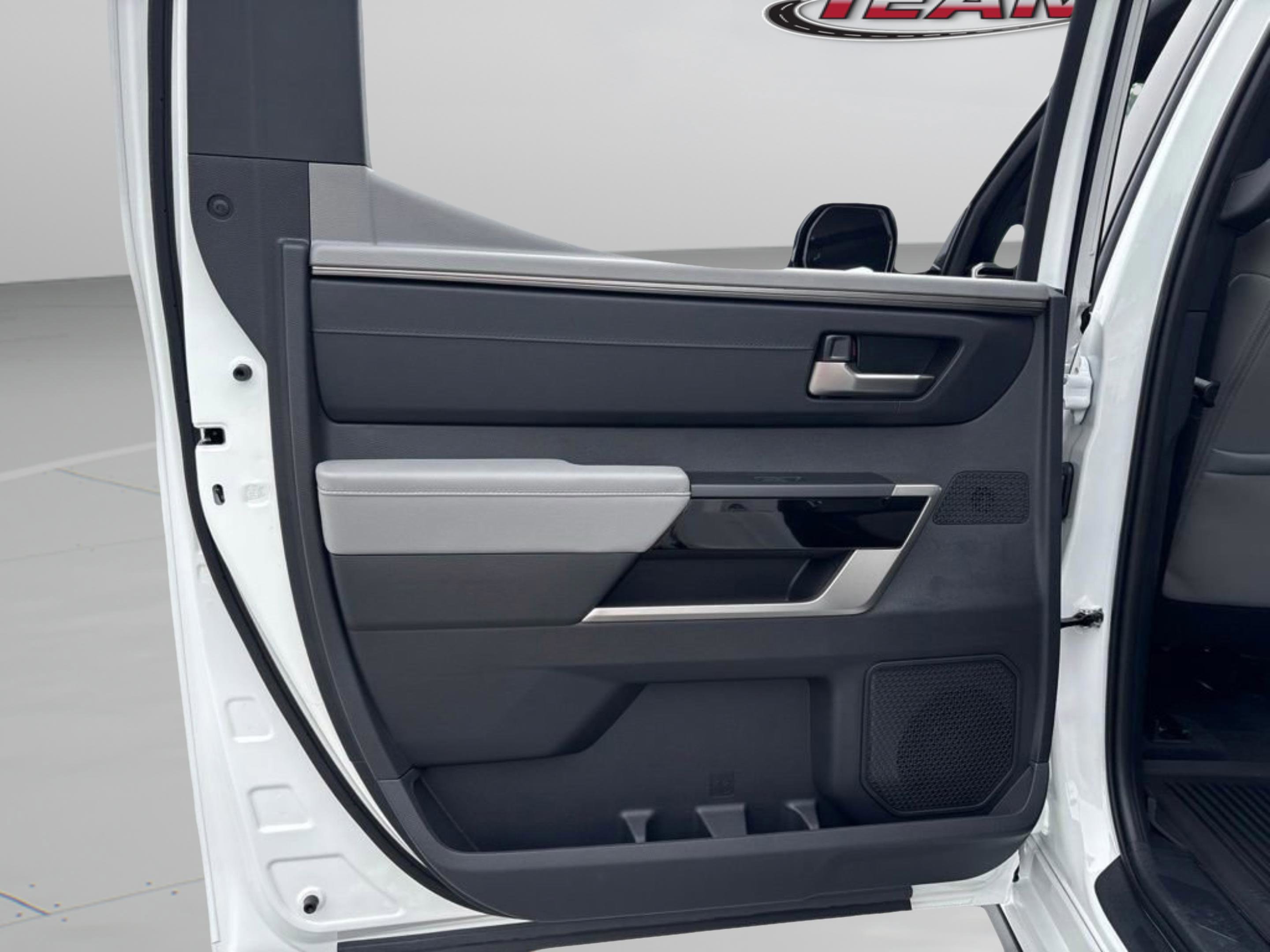 2026 Toyota Tundra Limited - Photo 32