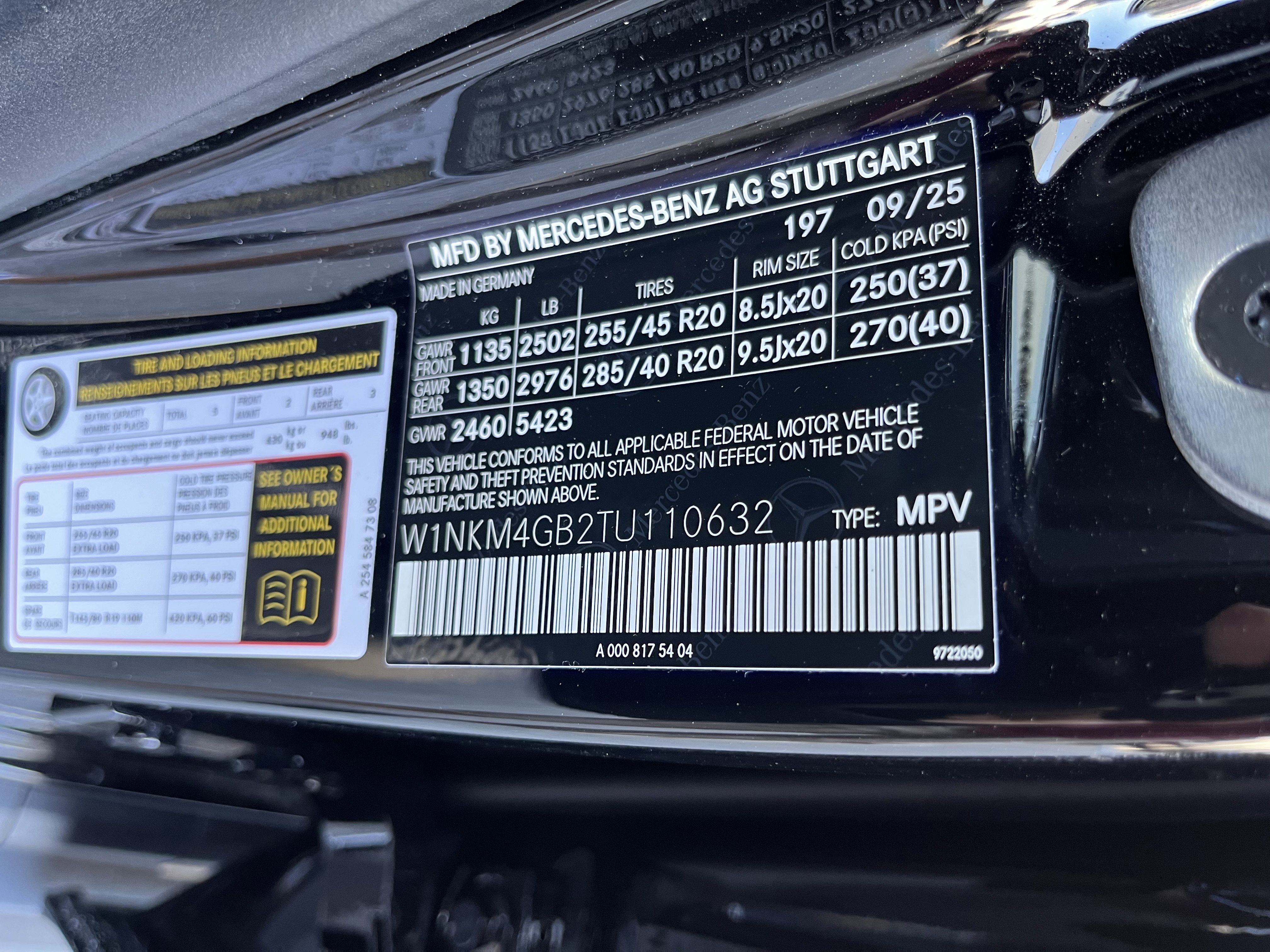 New 2026 Obsidian Black Metallic Mercedes-Benz GLC 300 image 58