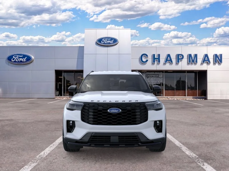 New 2026 Space White Metallic Ford ST-Line image 6