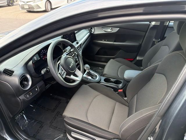 Used 2024 Gray Kia LXS image 9