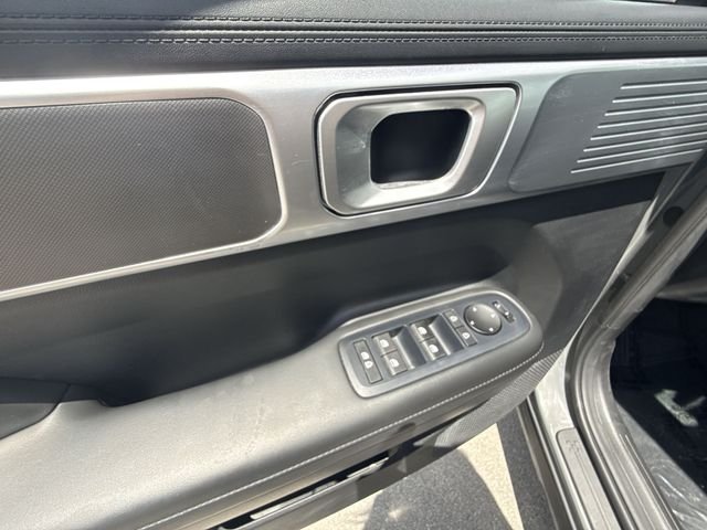 Used 2025 Gray Hyundai SEL image 13