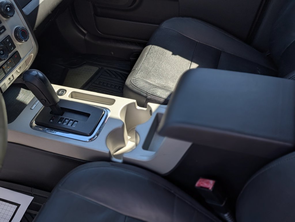 Used 2012 Gray Ford XLT image 23