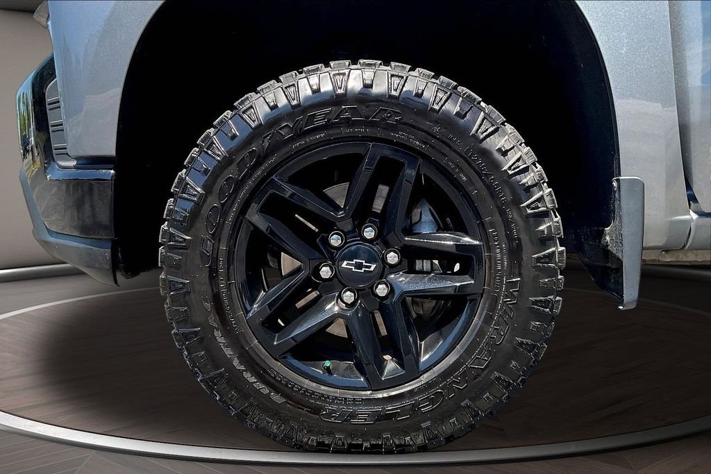 Used 2021 Gray Chevrolet LT Trail Boss image 35