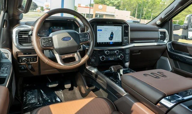 New 2026 Star White Metallic Tri-Coat Ford King Ranch® image 12