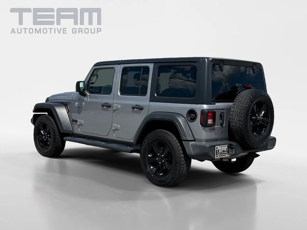Used 2019 Silver Jeep Unlimited Sport Altitude image 5