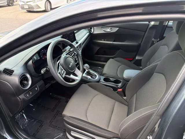Used 2024 Gray Kia LXS image 9
