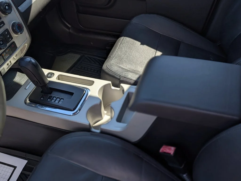 Used 2012 Gray Ford XLT image 23