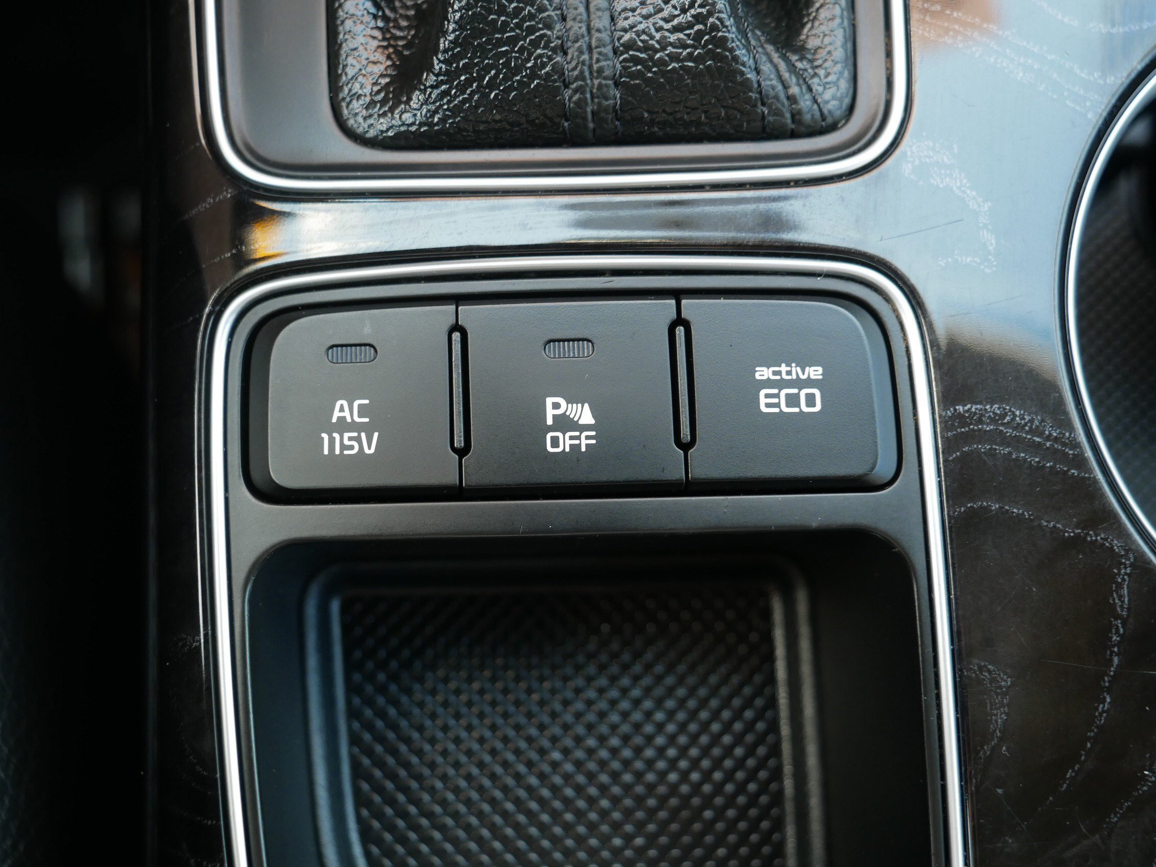 Certified Used 2015 Ebony Black Kia EX image 32