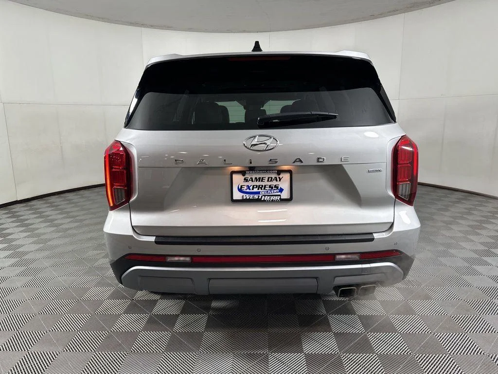 Used 2023 Silver Hyundai SEL image 20