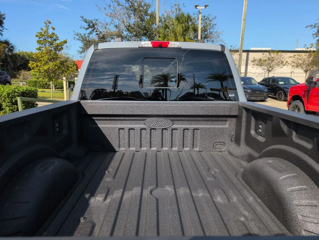 New 2026 Gray Ford Lariat image 25