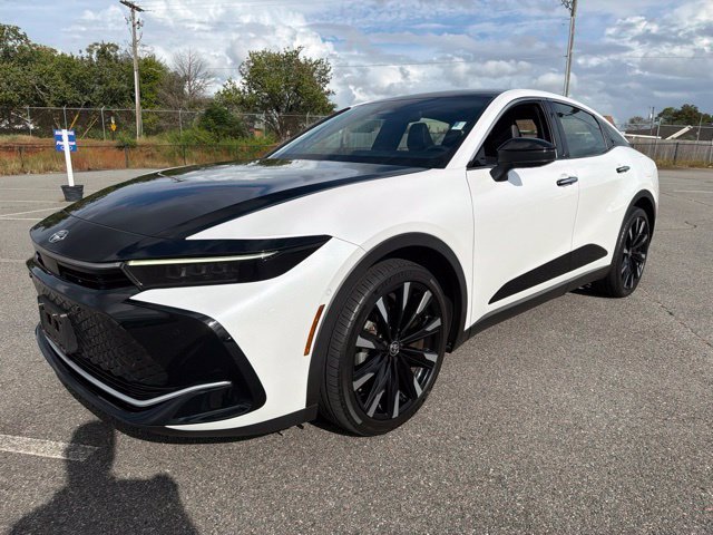 Used 2024 Black Toyota Platinum image 7