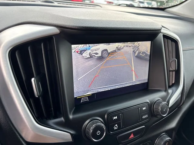 Used 2020 Gray GMC SLE image 23