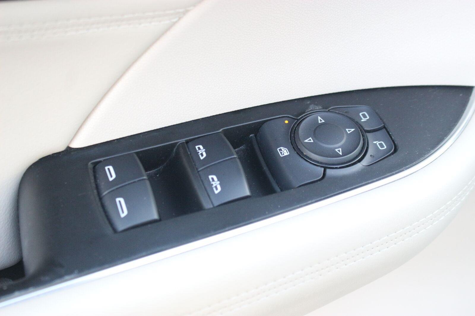 Used 2022 SUMMIT WHITE Buick Preferred image 13