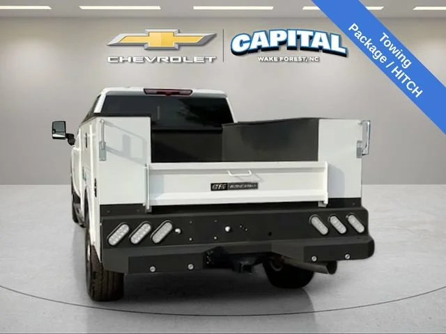 Used 2025 Summit White Chevrolet LT image 5