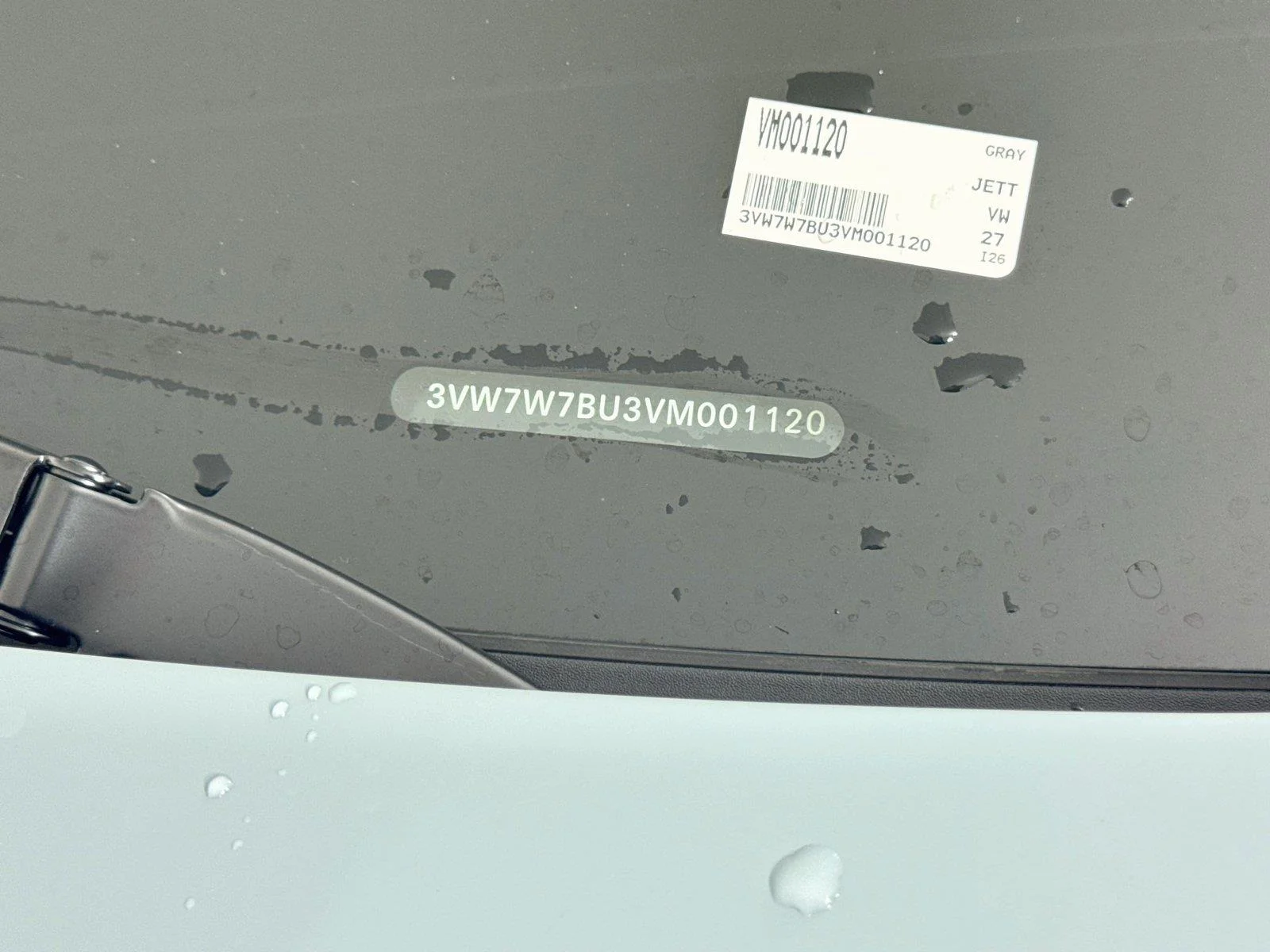 New 2027 GRAY Volkswagen SE image 18