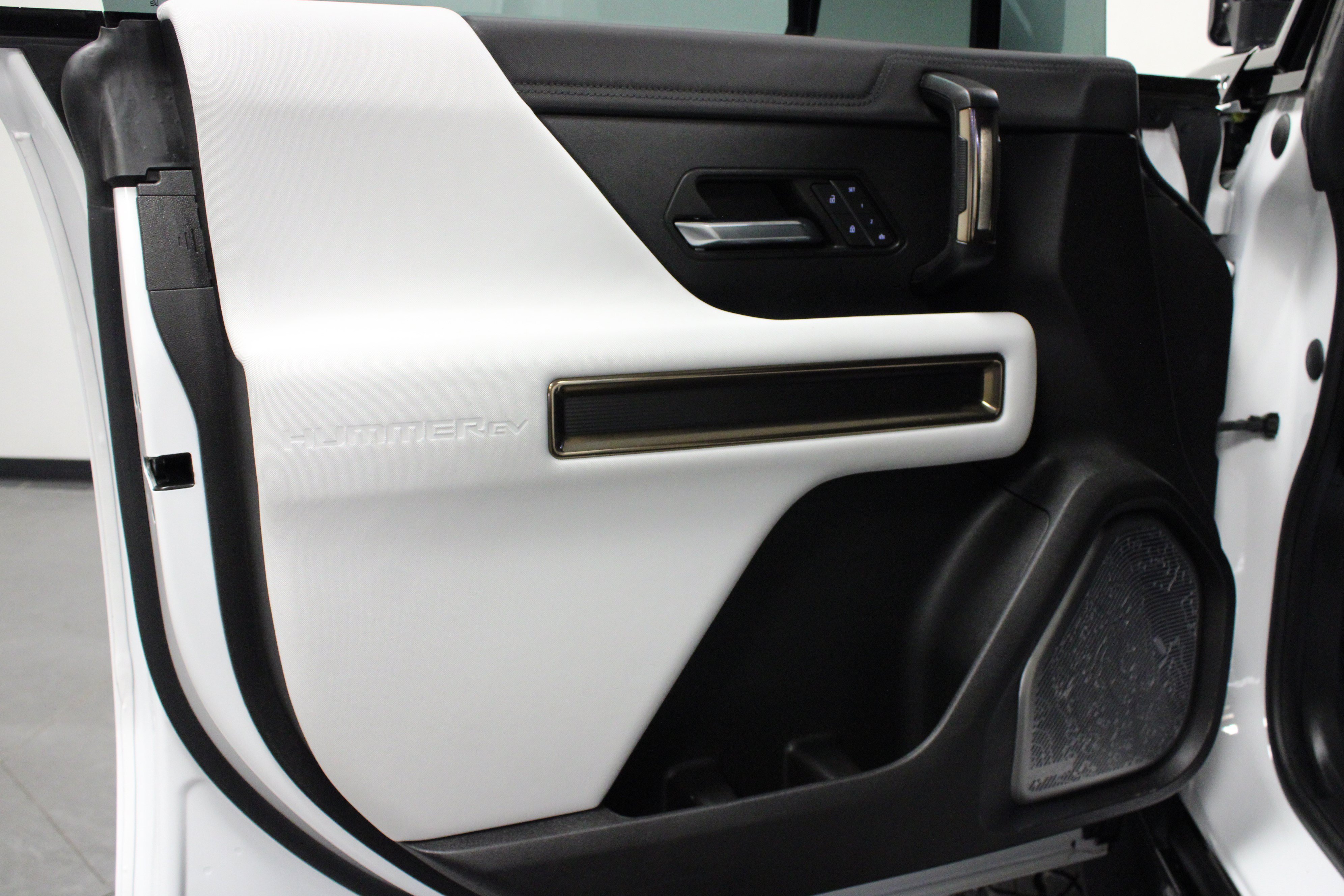 Used 2024 Interstellar White GMC 3X image 11