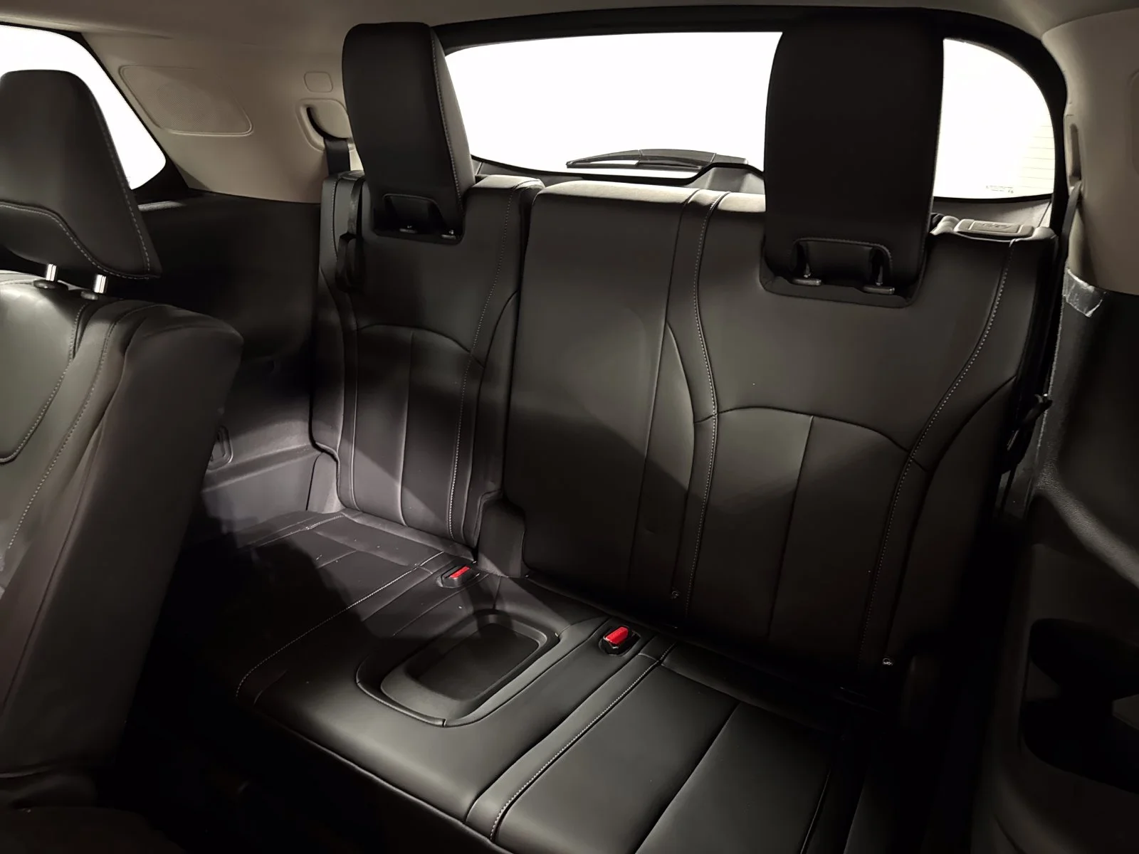 Certified Used 2026 Mineral INFINITI LUXE image 25