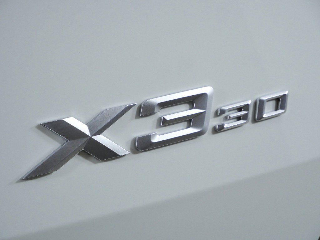 Used 2026 Alpine White BMW 30 xDrive image 13