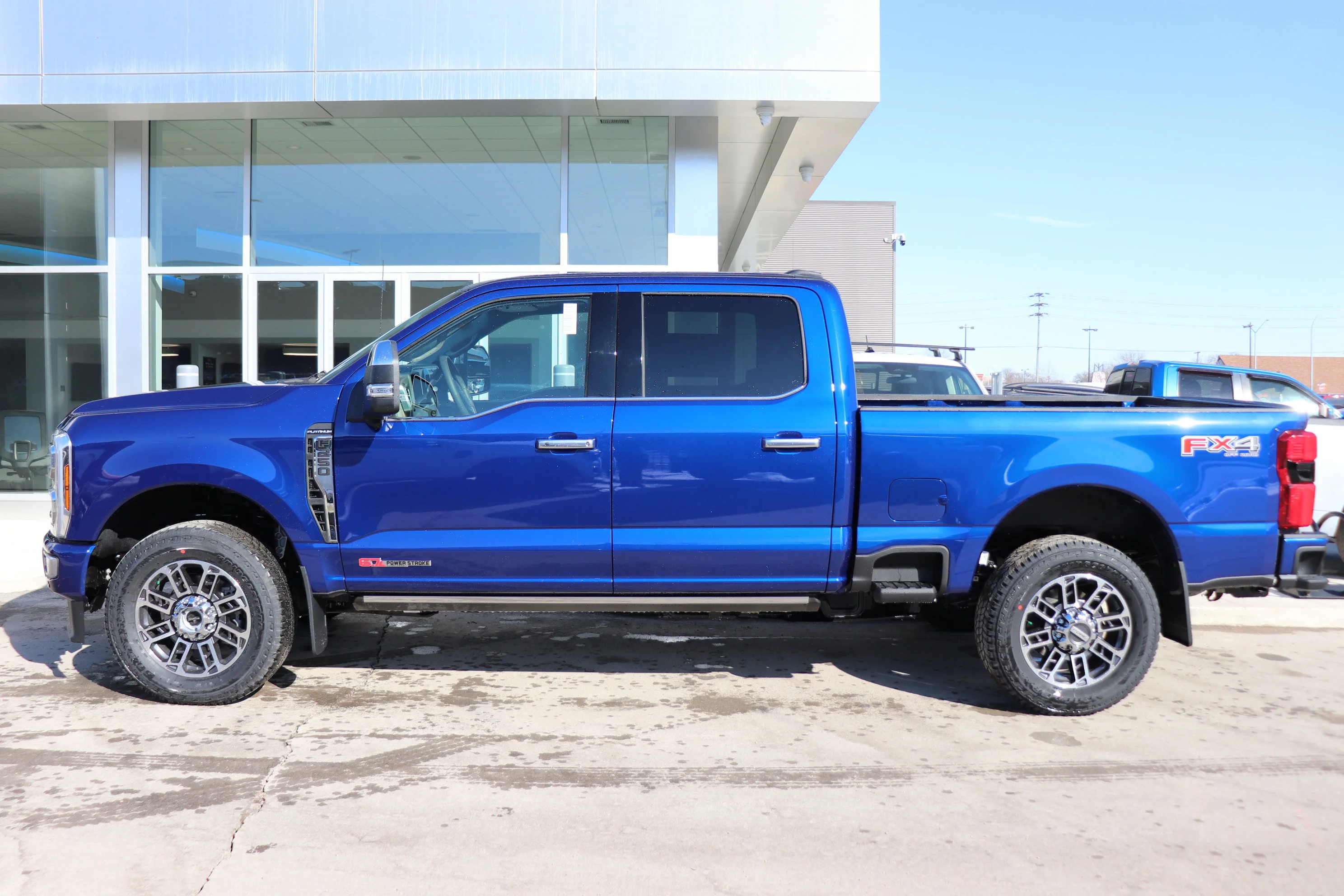 New 2026 ARGON BLUE METALLIC Ford Platinum image 3