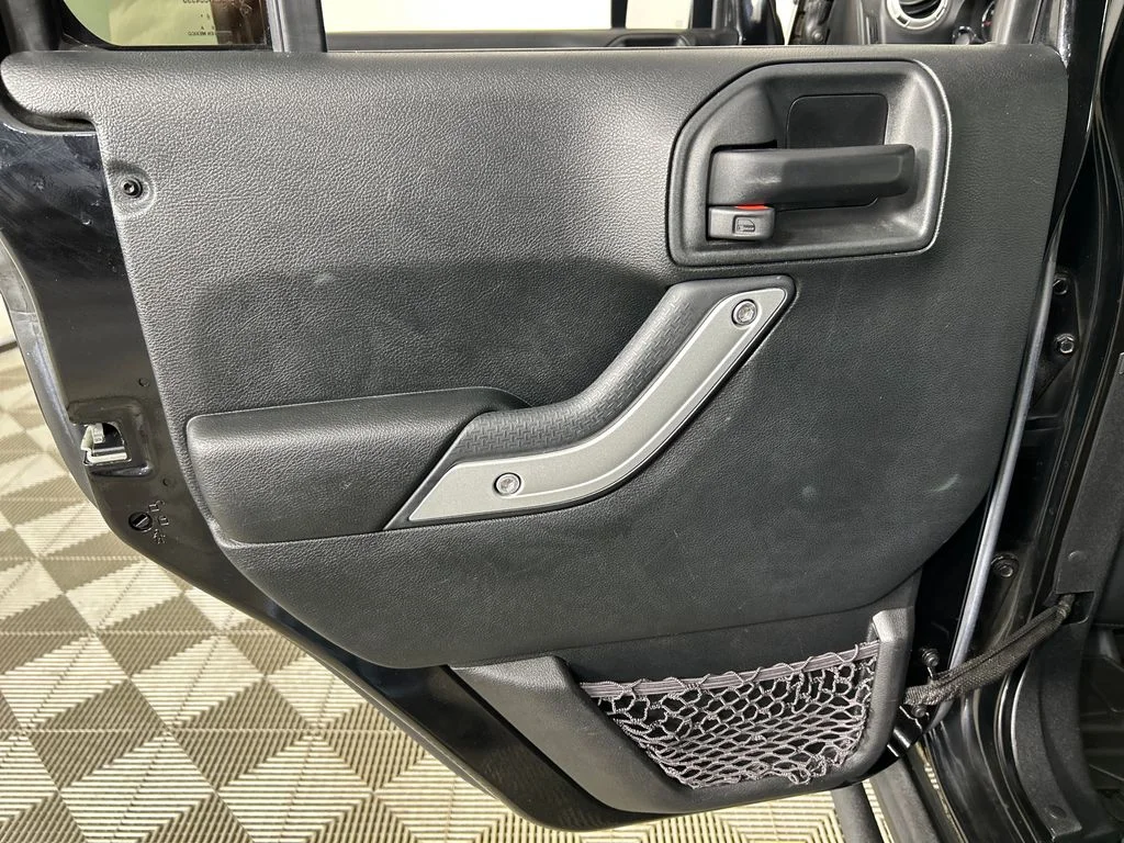 Used 2017 Black Jeep Unlimited Rubicon image 16