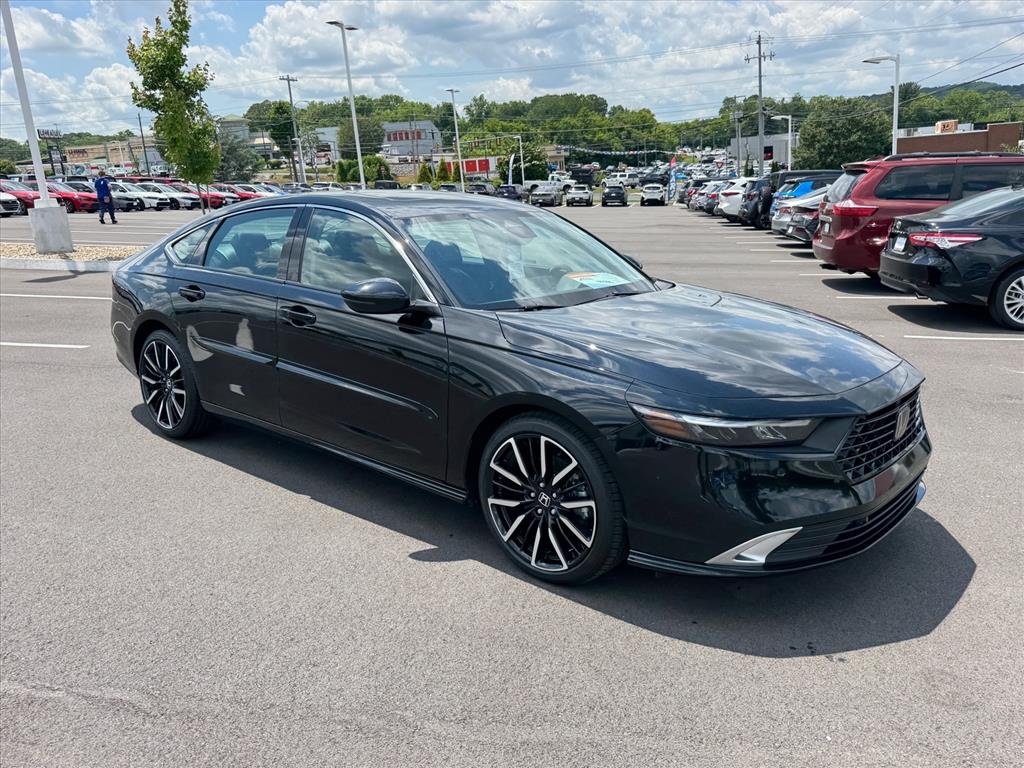 Used 2024 Crystal Black Pearl Honda Touring image 10