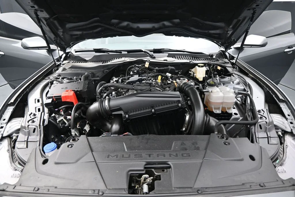 Used 2025 Gray Ford EcoBoost Premium image 26