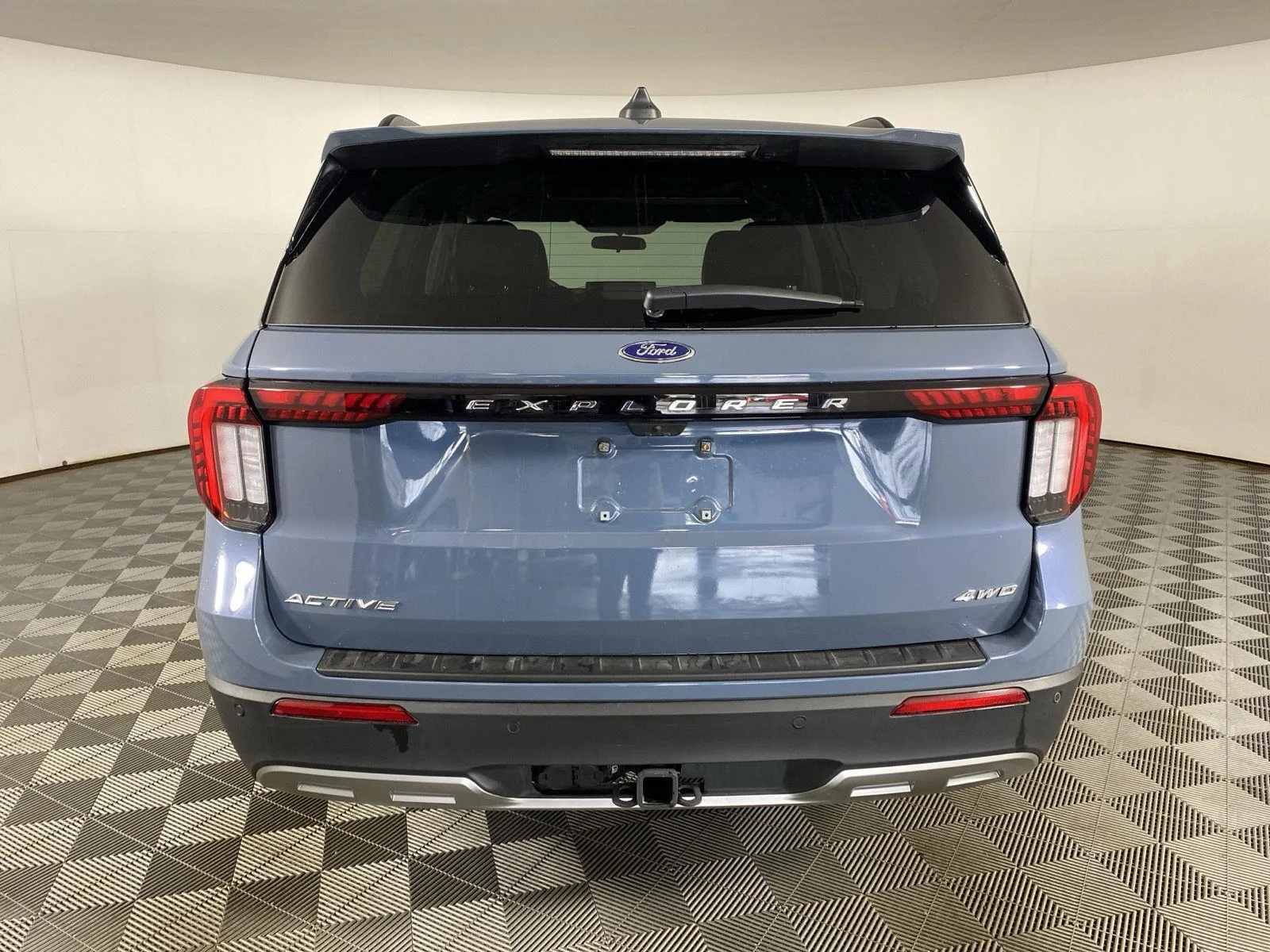 Used 2025 Vapor Blue Ford Active image 6
