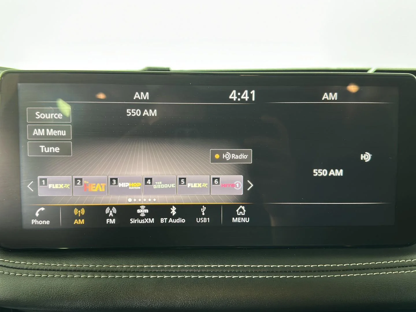Used 2023 Warm Titanium INFINITI LUXE image 16