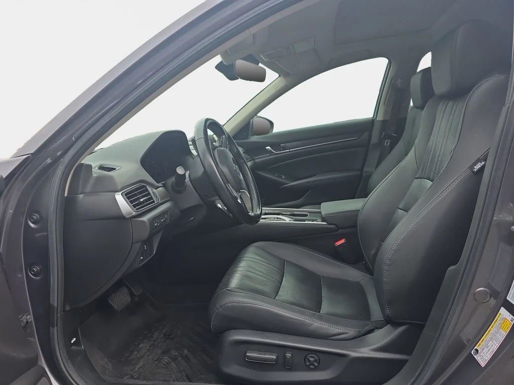 2021 Honda Accord Touring - Photo 12