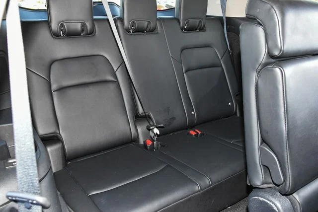 Used 2025 White Nissan Platinum image 30