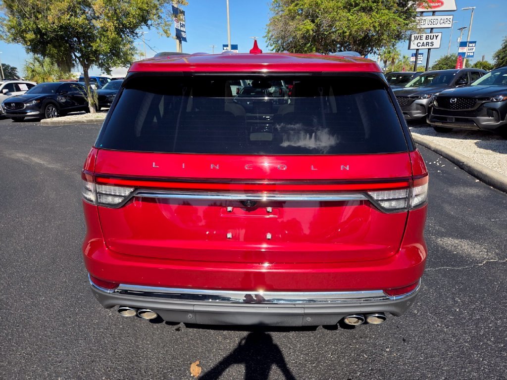 Used 2020 Red Lincoln Reserve image 11