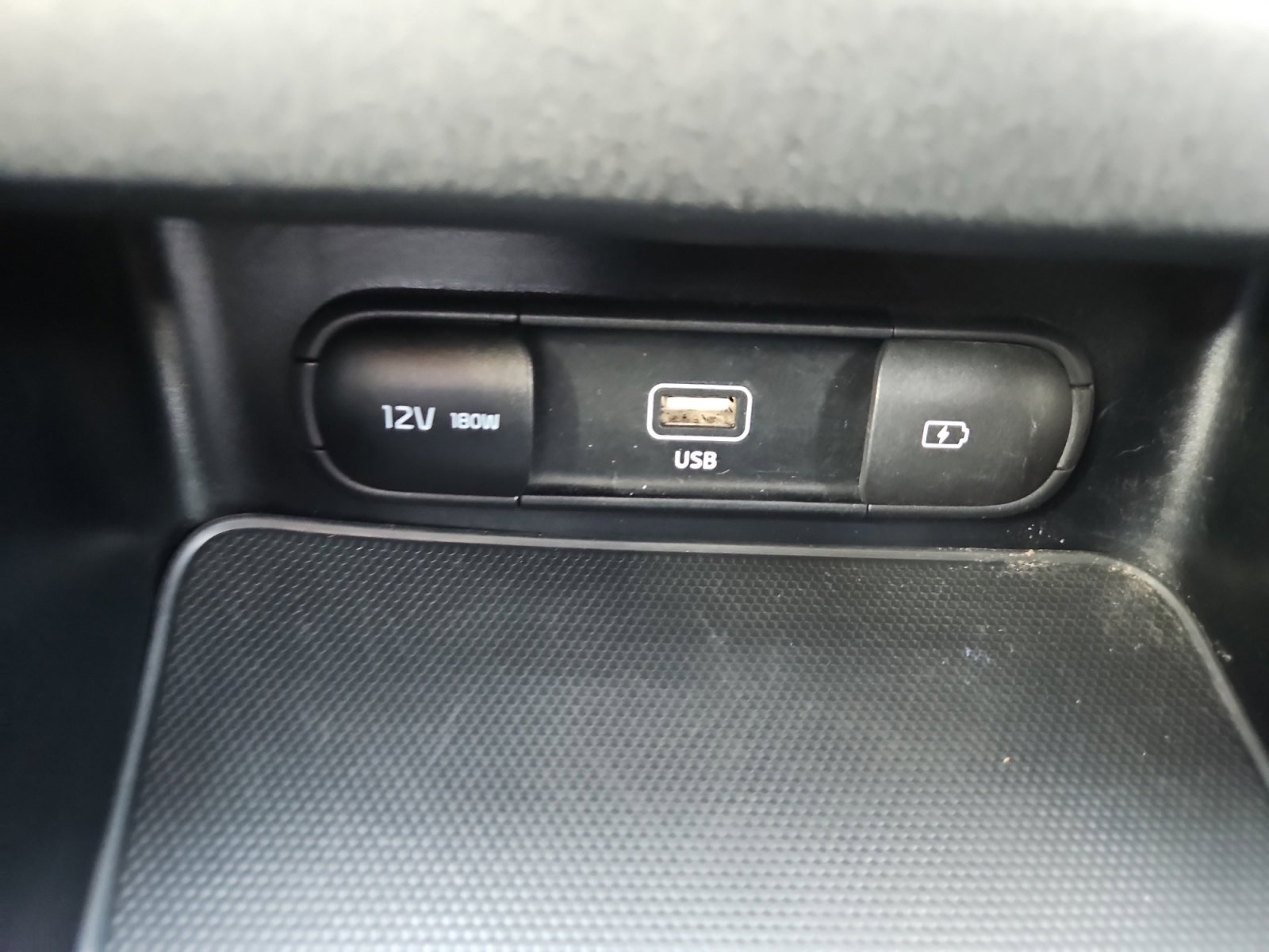 Used 2024 Gravity Gray Kia LXS image 17