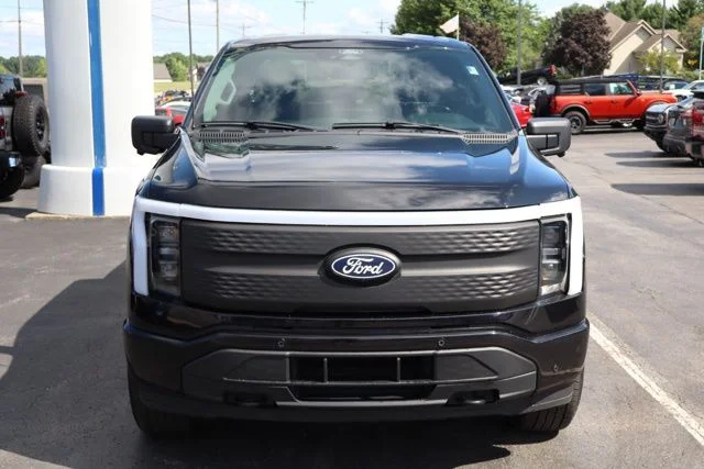 Used 2024 Black Ford Flash image 10