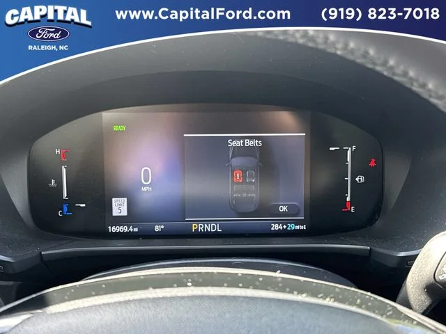 Used 2025 Silver Ford Base image 25