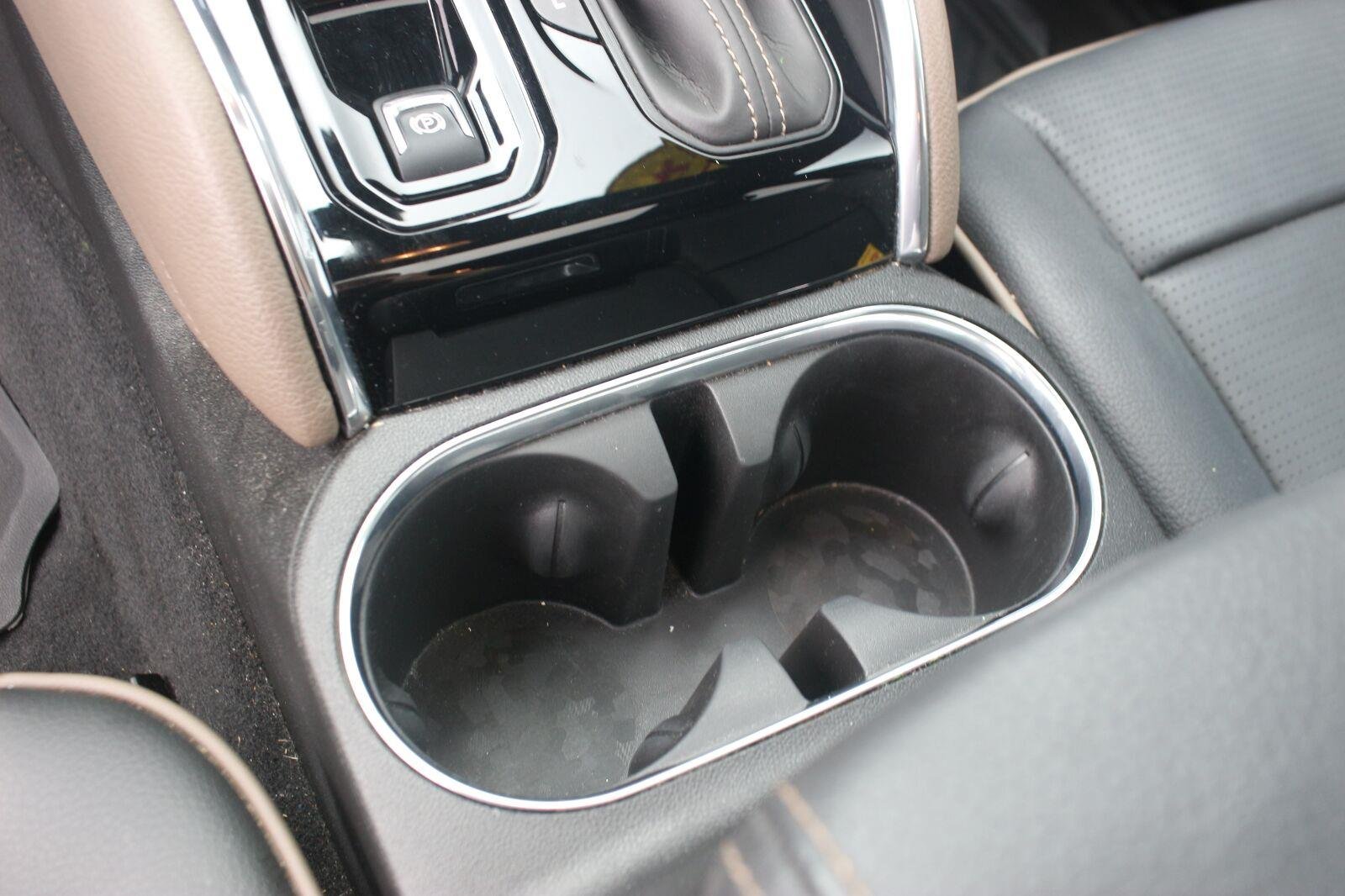 Used 2024 Summit White GMC Denali image 23