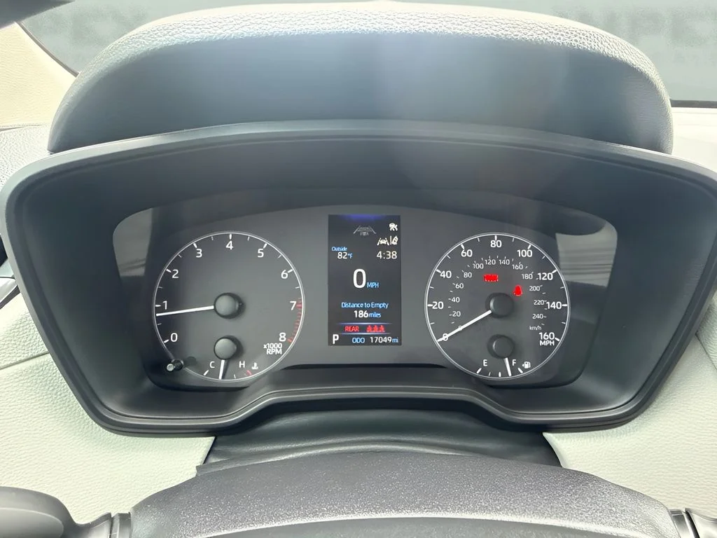 Used 2025 Beige Toyota L image 18