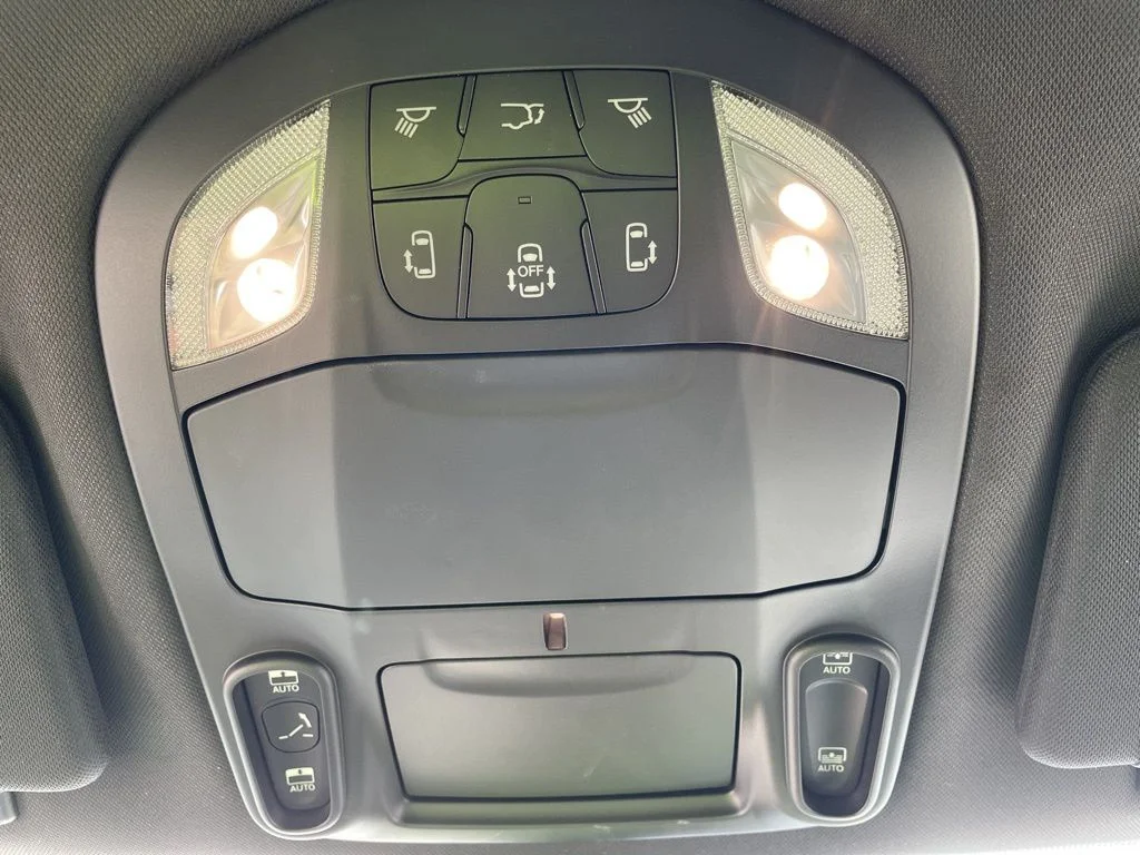 2026 Chrysler Pacifica Select - Photo 26