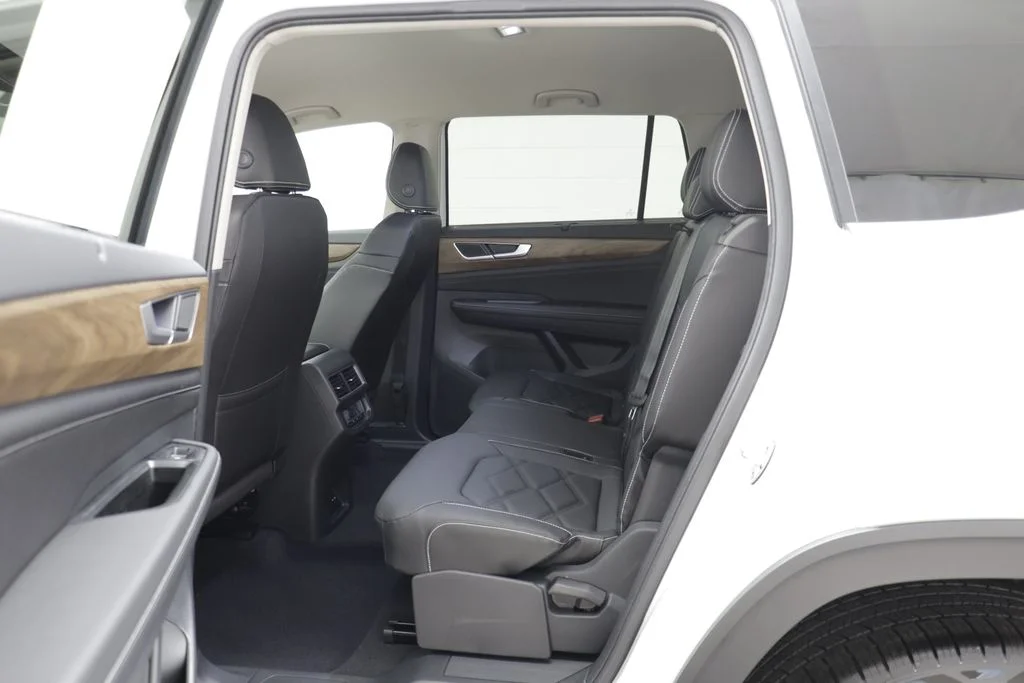 New 2026 Opal White Volkswagen SE w/Technology image 13