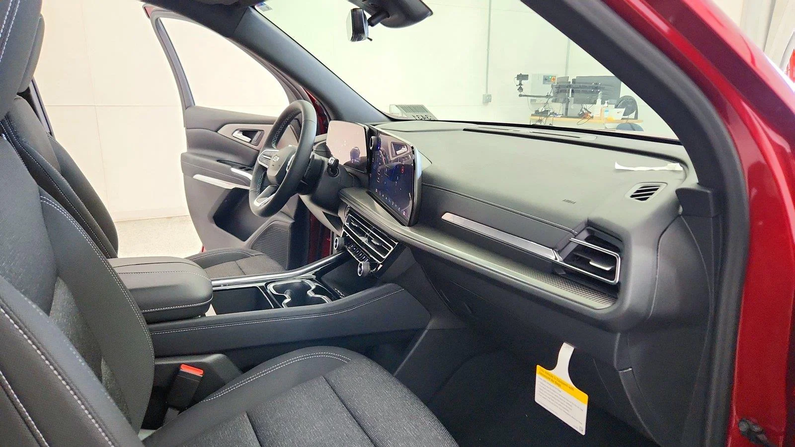 2026 Chevrolet Traverse LT - Photo 31