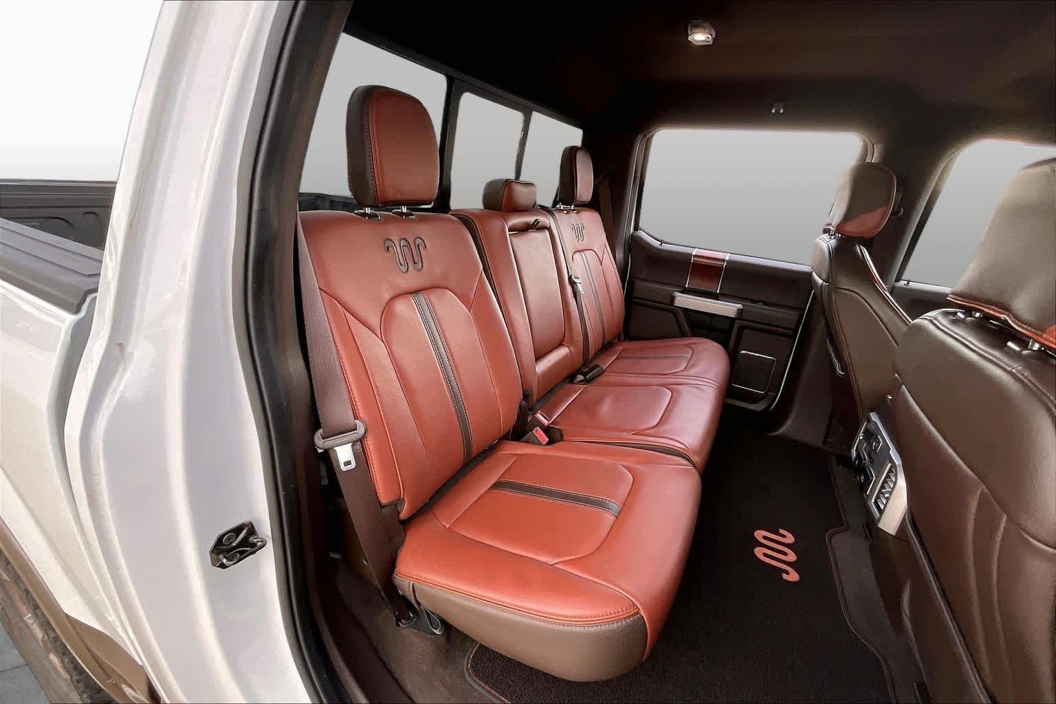Used 2020 Oxford White/Stone Gray Ford King Ranch image 18