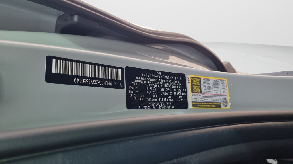 New 2027 Ceramic Silver Kia EX image 29