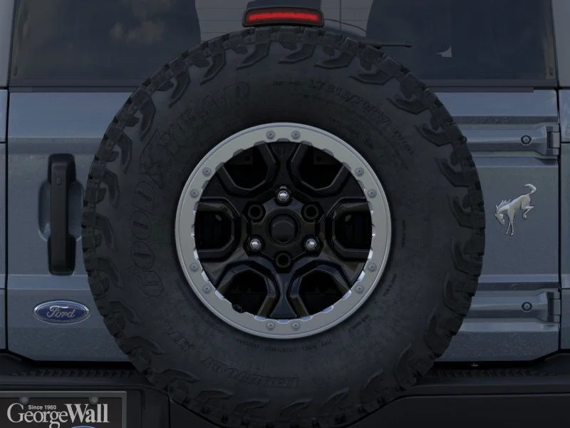 New 2025 Azure Gray Metallic Tri-Coat Ford Badlands® image 49