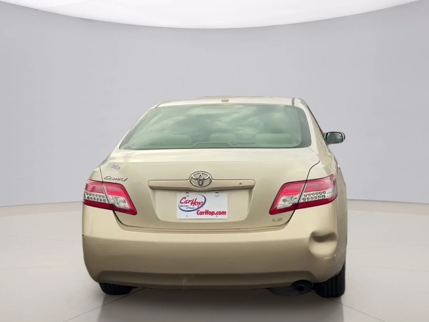 Used 2011 Gold Toyota LE image 6