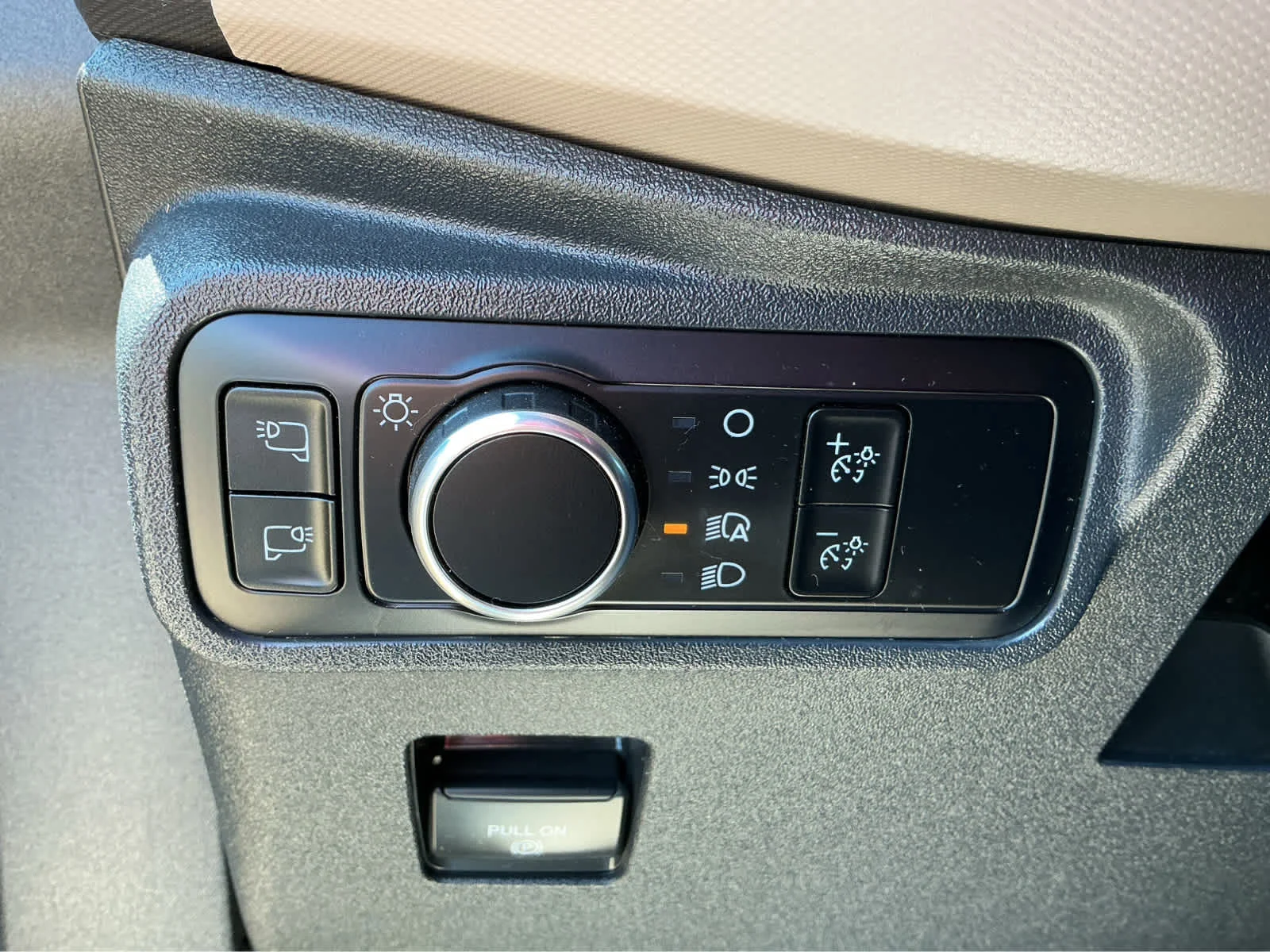 Used 2024 Carbonized Gray Metallic Ford Wildtrak image 26