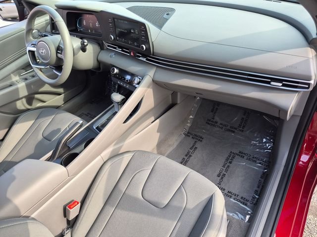 2025 Hyundai Elantra SEL - Photo 25