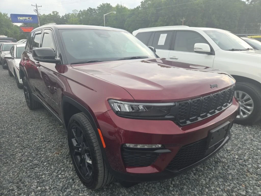 Used 2025 Red Jeep Limited image 2