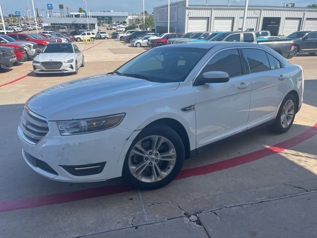 2015 Ford Taurus SEL FWD's photo