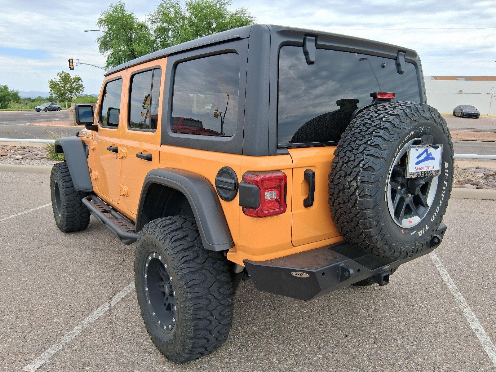 Used 2021 Nacho Clearcoat Jeep Unlimited Rubicon image 3