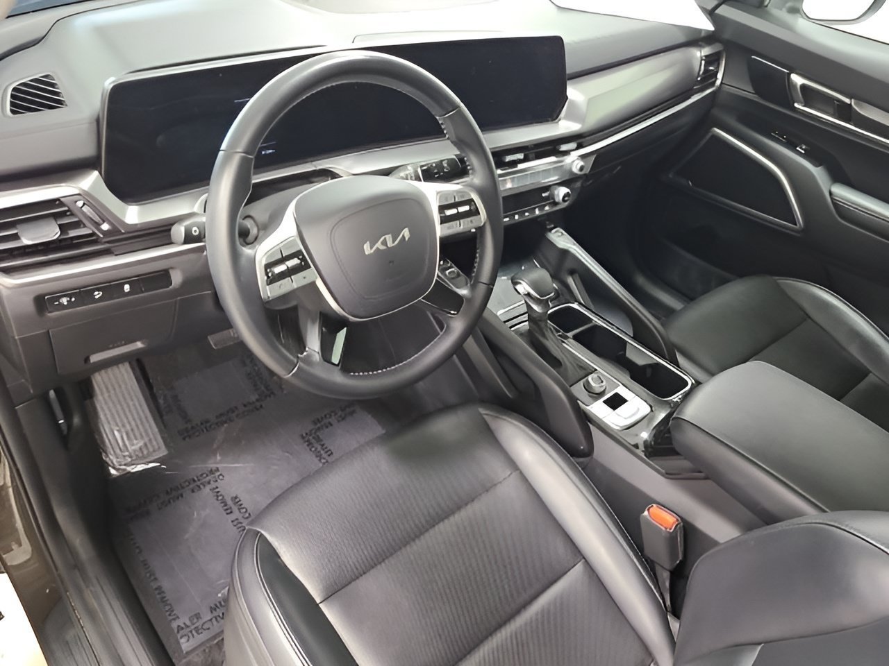 Used 2024 Dark Moss Kia S image 22
