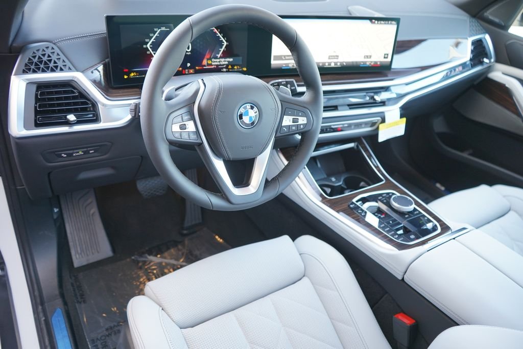 New 2026 Alpine White BMW xDrive50e image 12